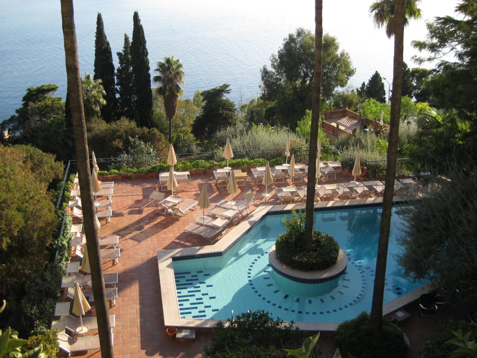 Aussicht von unserer Terrasse zum Meer und Pool Villa Belvedere