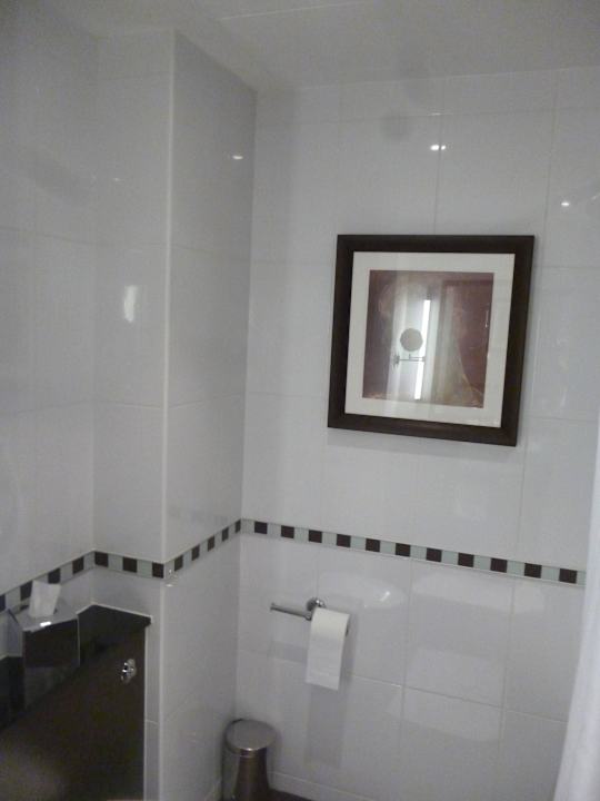 Łazienka Crowne Plaza London - Gatwick Airport