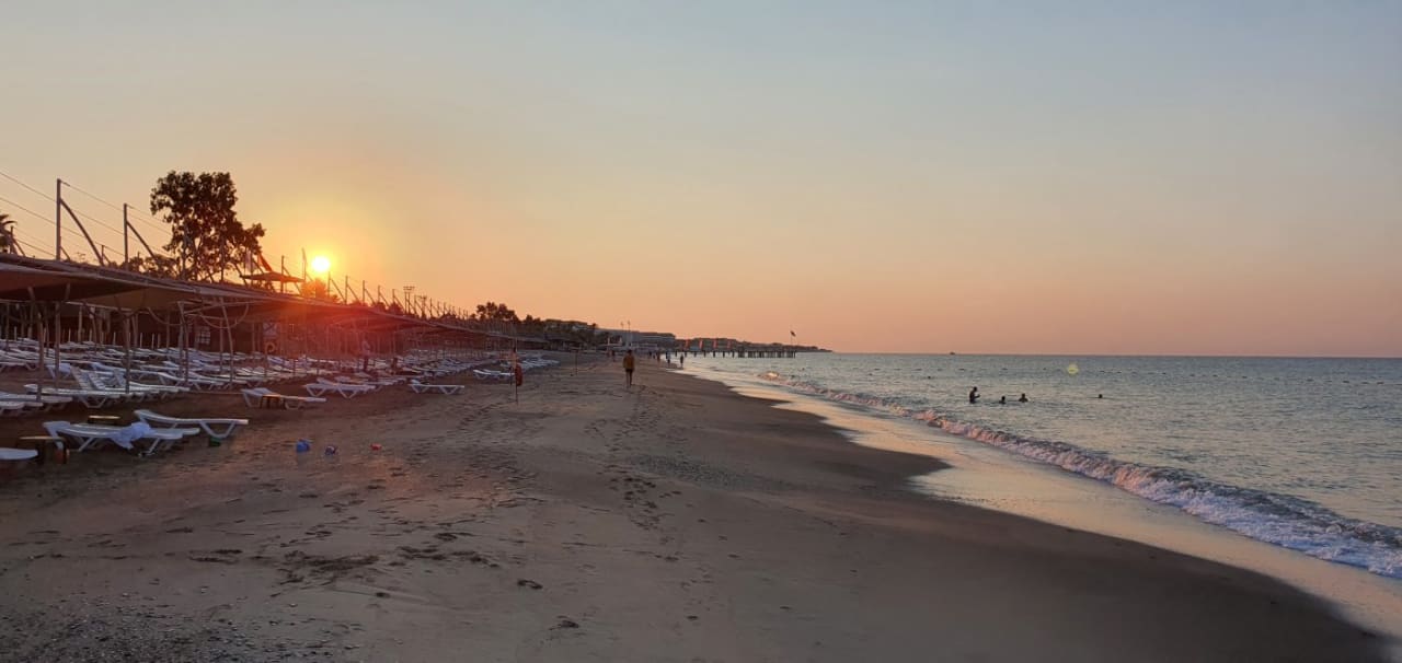 Strand Belconti Resort Hotel