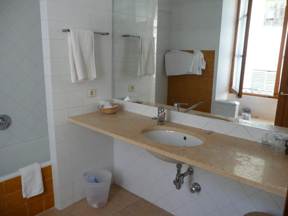 Bad Hotel Can Moragues Healthy&Wellness