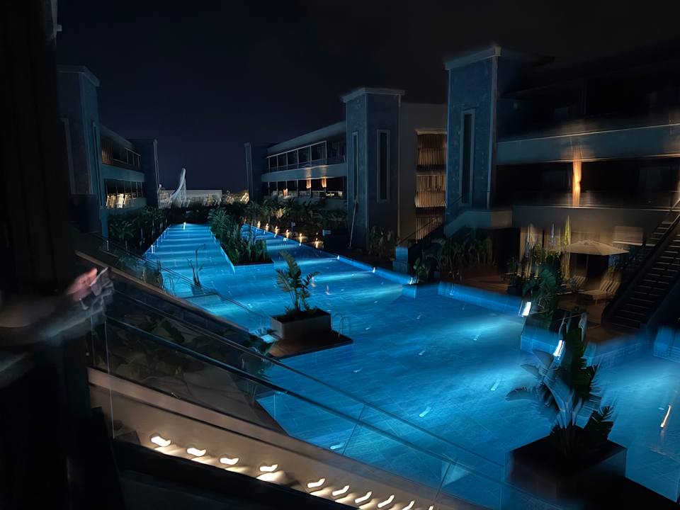 Pool Jacaranda Luxury Resort