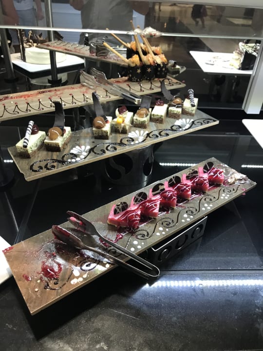 Restaurant Well Palace Side