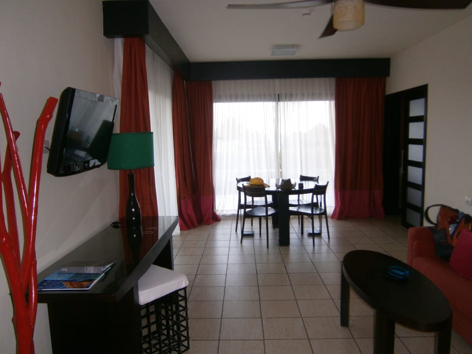 Wohnzimmer Mastersuite Ocean Coral & Turquesa by H10