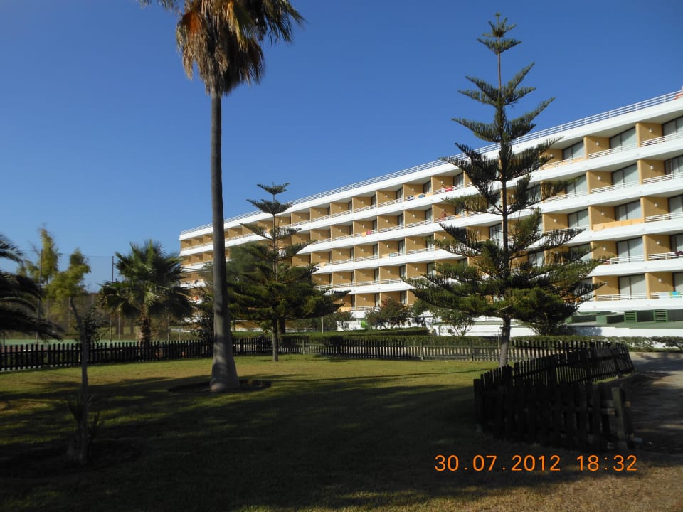 Das Zimmer von außen. Hotel Exagon Park