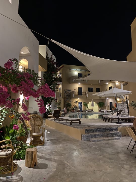 Außenansicht Nami Hotel & Suites
