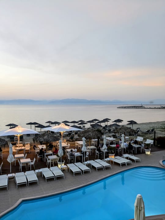 Ausblick Mediterranean Beach Hotel