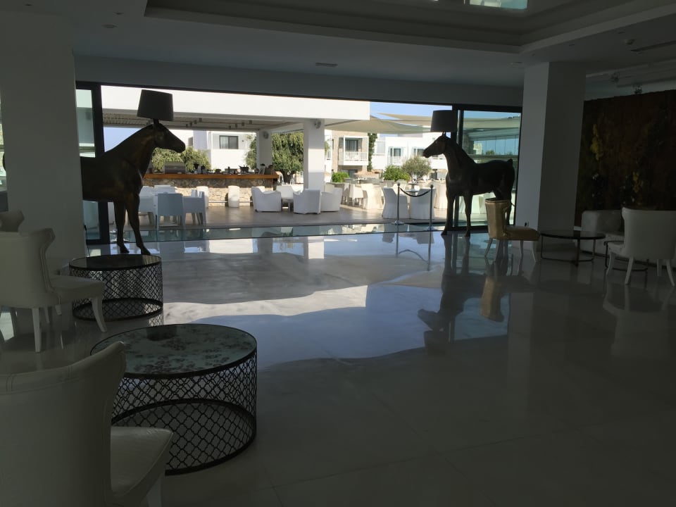 Lobby Diamond Deluxe Hotel & SPA