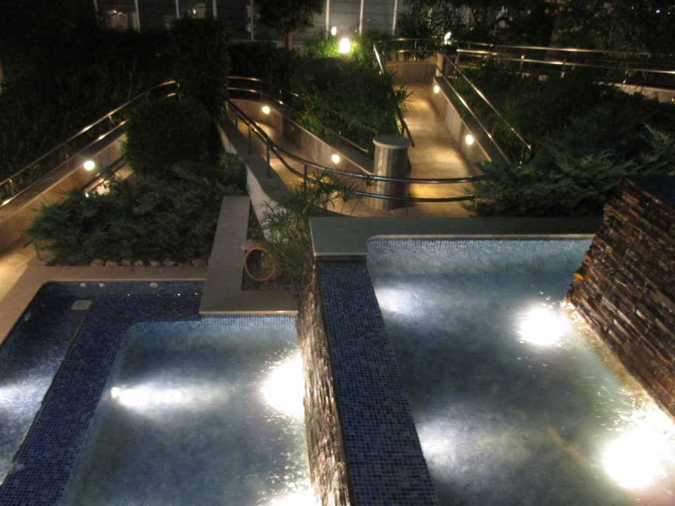 Vor dem Hotel MLL Mediterranean Bay - Adults only