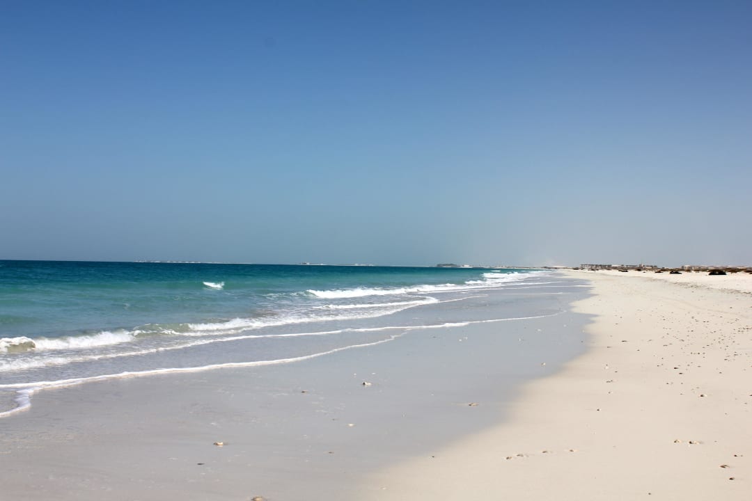 Strand Saadiyat Island Park Hyatt Abu Dhabi Hotel and Villas