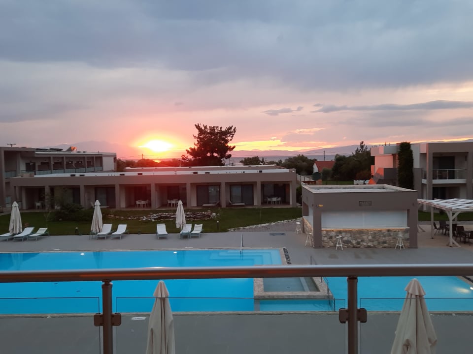 Pool Alea Hotel & Suites