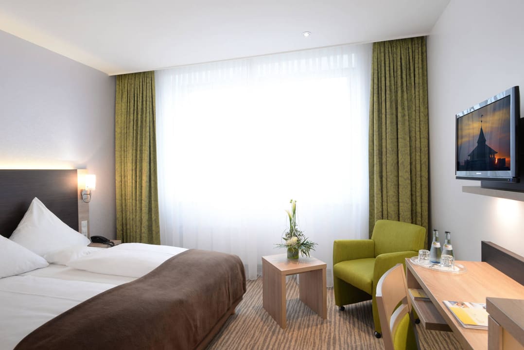 Zimmerbeispiel Ringhotel Loew's Merkur