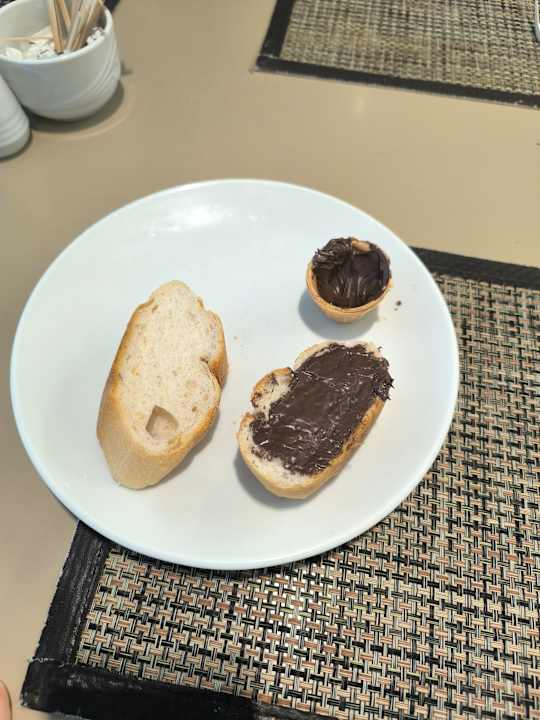 Gastro Nova Plaza Crystal Hotel