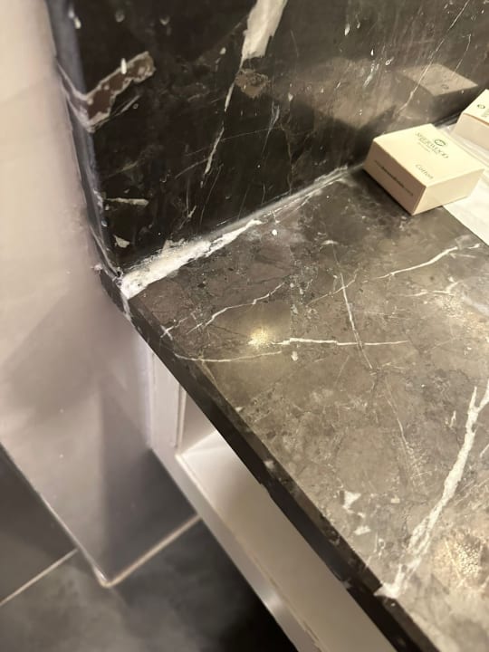 Zimmer Sherwood Exclusive Lara