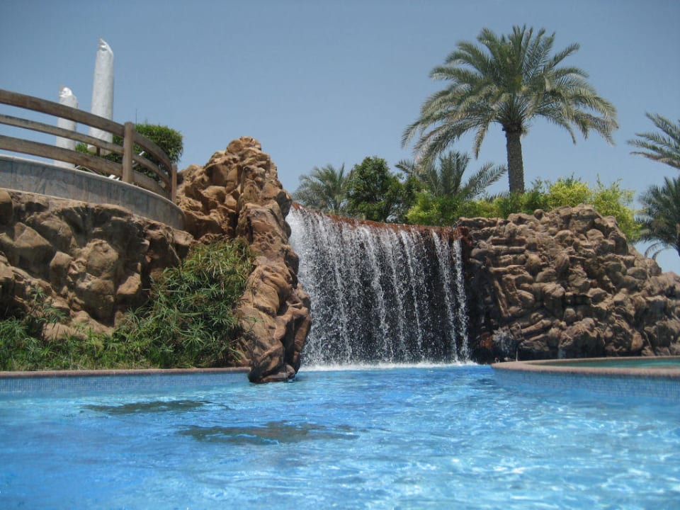 Emirates Palace, Pool am „west wing“ Emirates Palace Mandarin Oriental