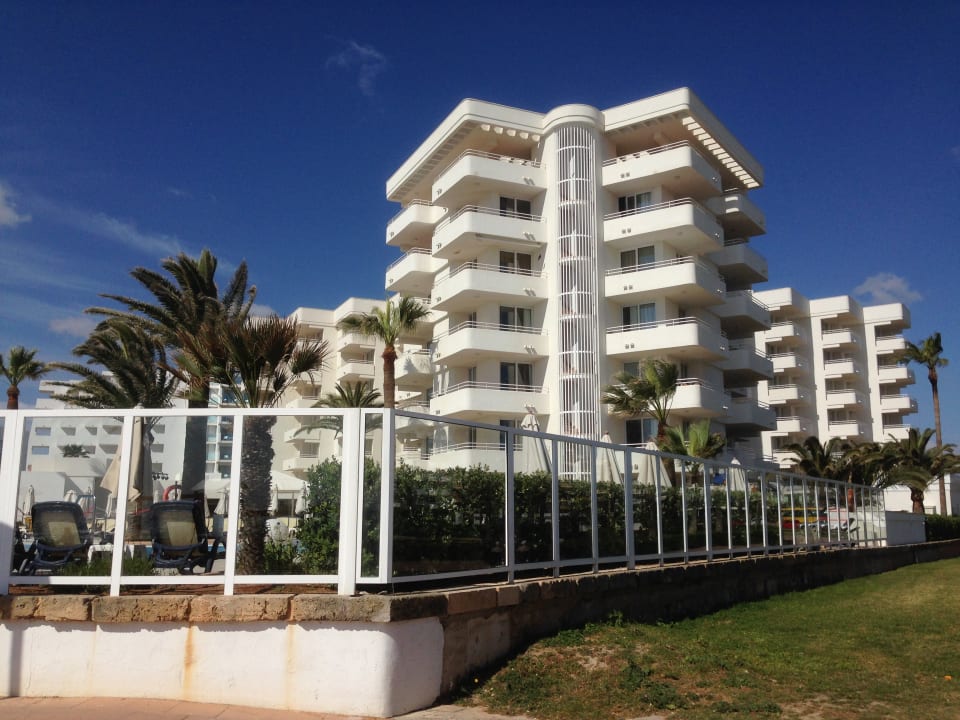 Außenansicht Hipotels Mercedes