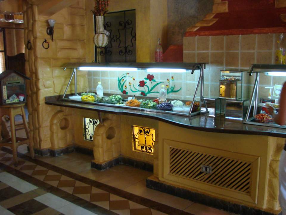 Abendessen immer wieder lecker Pickalbatros Alf Leila Wa Leila Resort - Neverland Hurghada