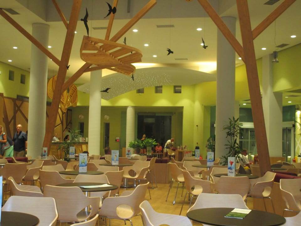 Lobby Blue Lagoon Resort