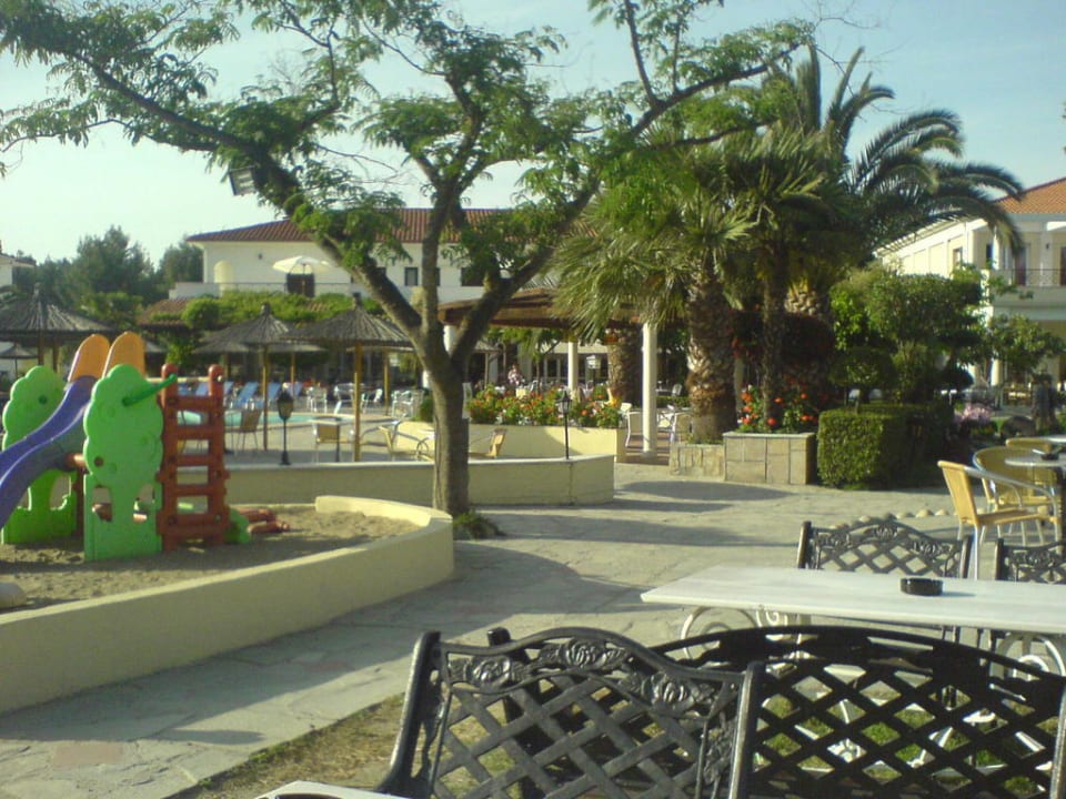 Ogród Hotel Chrousso Village