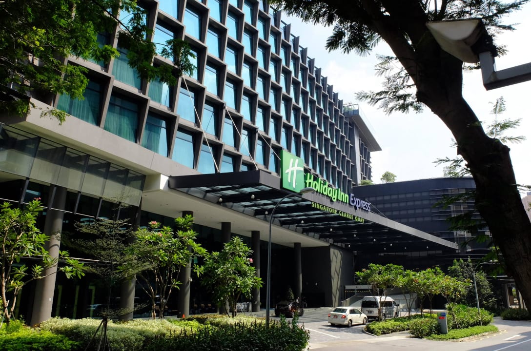 Hotel widziny z ulicy Holiday Inn Express Singapore Clarke Quay