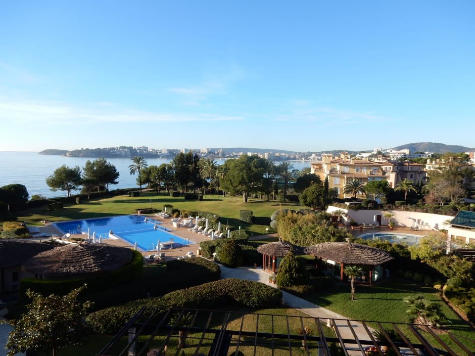 Ausblick von Zimmer 504 The St. Regis Mardavall Mallorca Resort