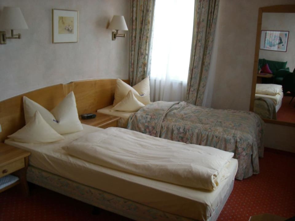 Betten Waldhotel am Notschreipass