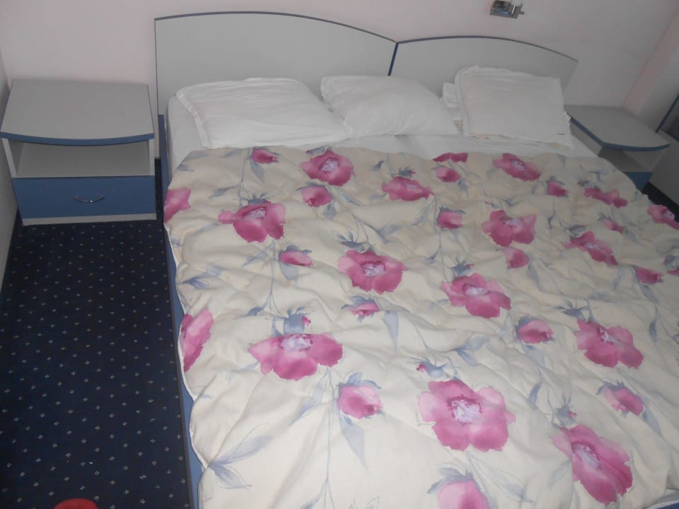 Bett Hotel Sineva Beach