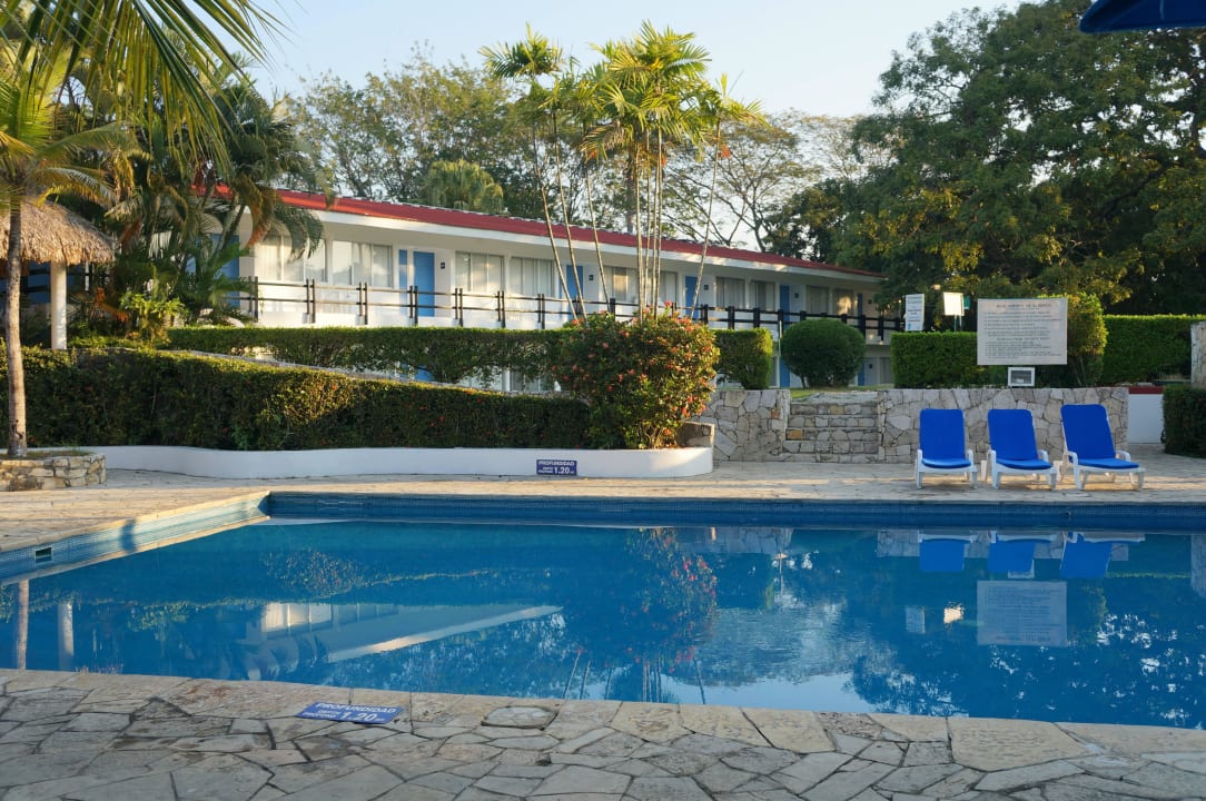 Pool Hotel Mision Palenque
