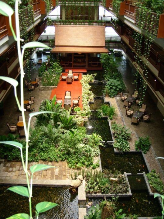 Innenhof Movenpick BDMS Wellness Resort Bangkok