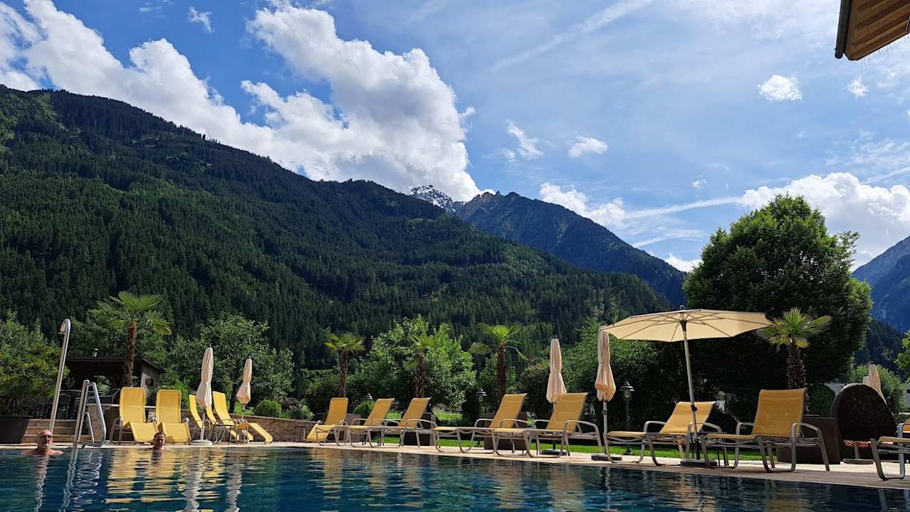 Pool Hotel Edenlehen