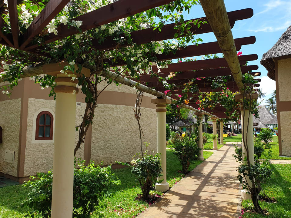 Außenansicht Neptune Paradise Beach Resort & Spa