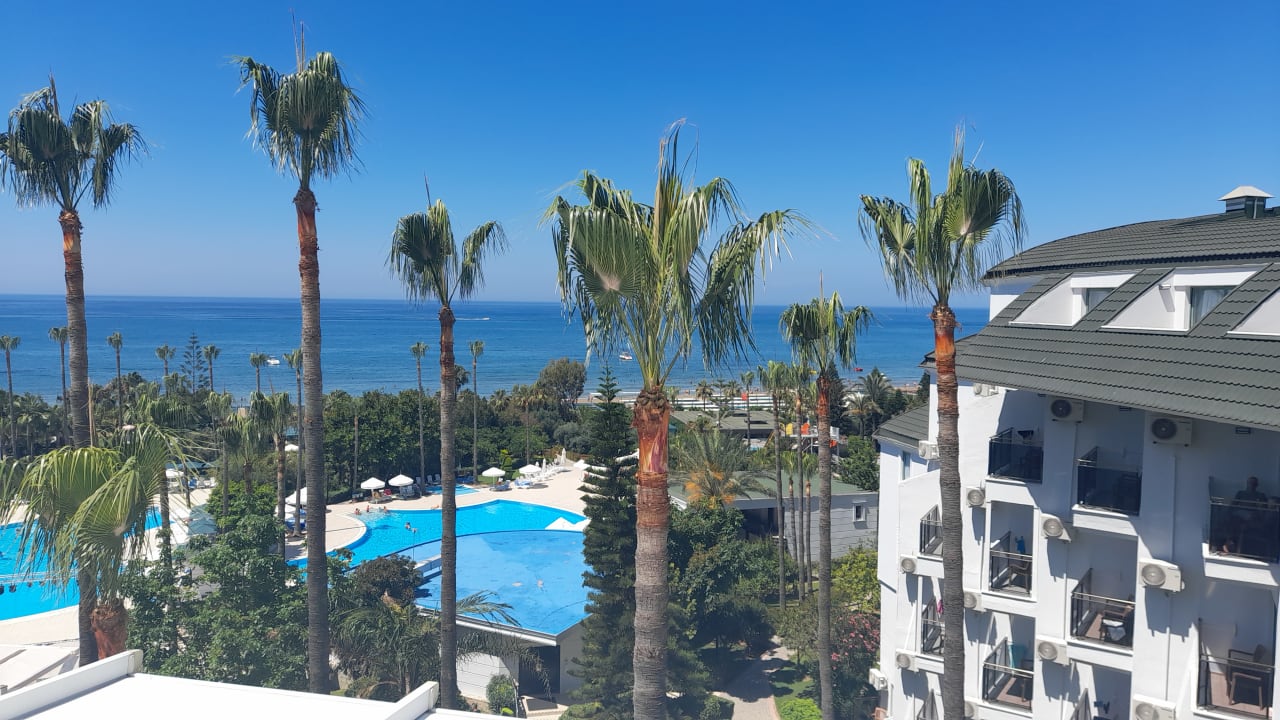 Ausblick Iz Flower Side Beach Hotel