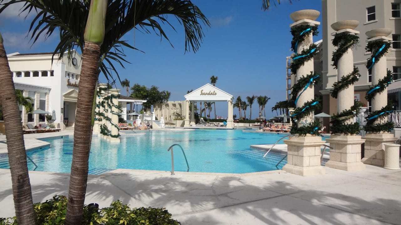 Pool Sandals Royal Bahamian