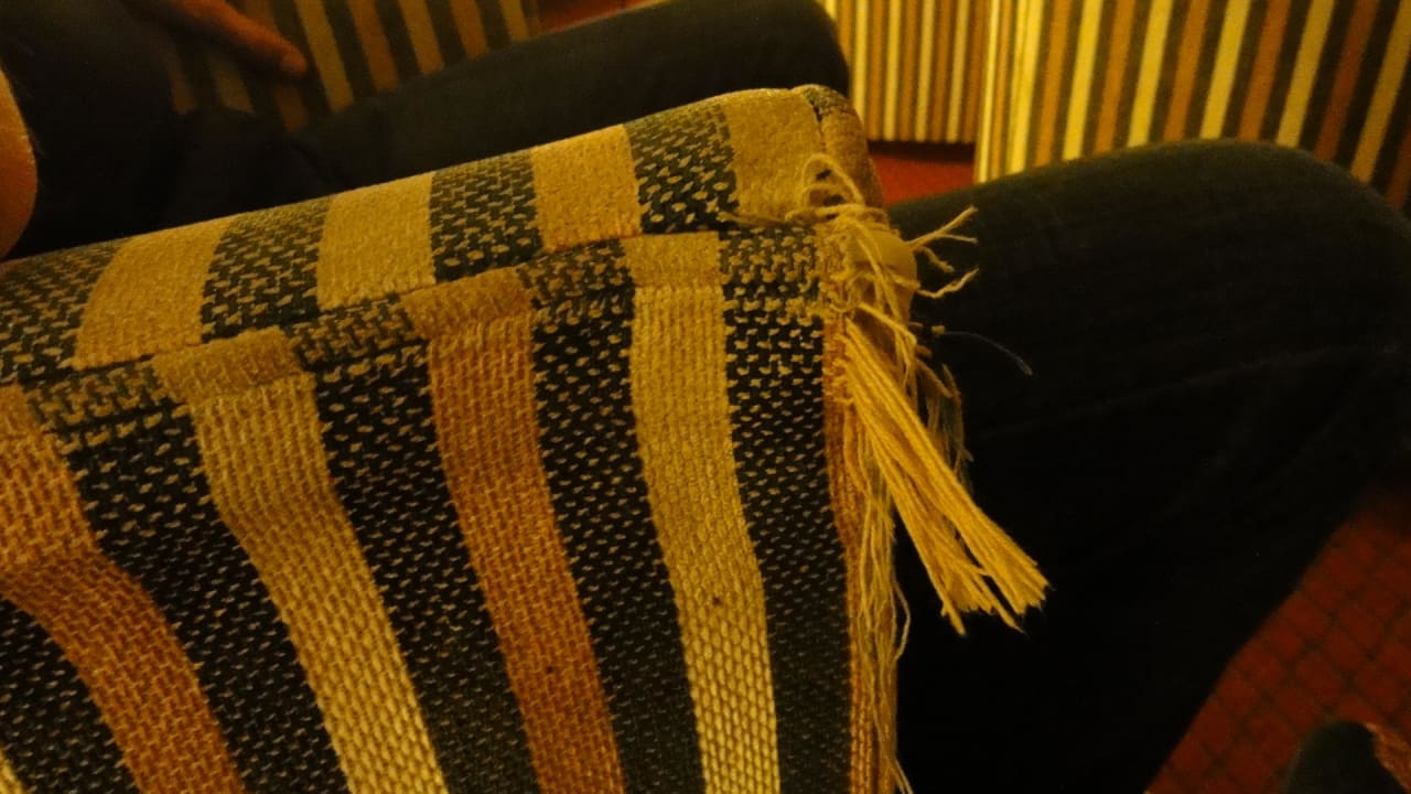 Verschlissenes Mobilar Hotel Costa Calero