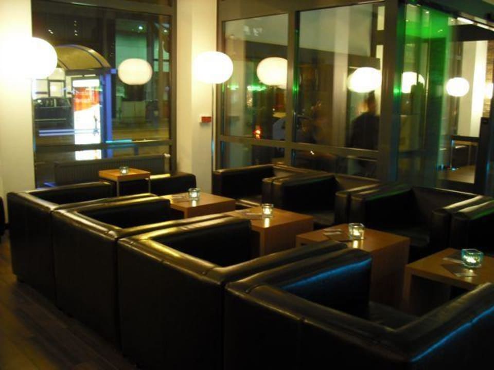 Lobby Motel One Frankfurt - East Side