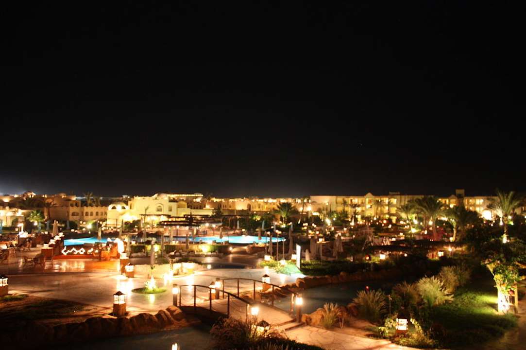 Regency Plaza Resort nocą Regency Plaza Aqua Park & Spa