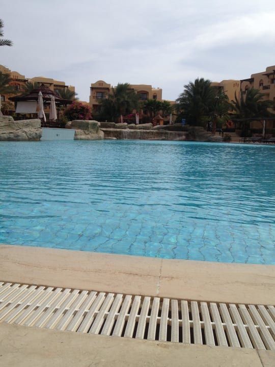 Großer Haupt-Pool Steigenberger Coraya Beach - Adults only