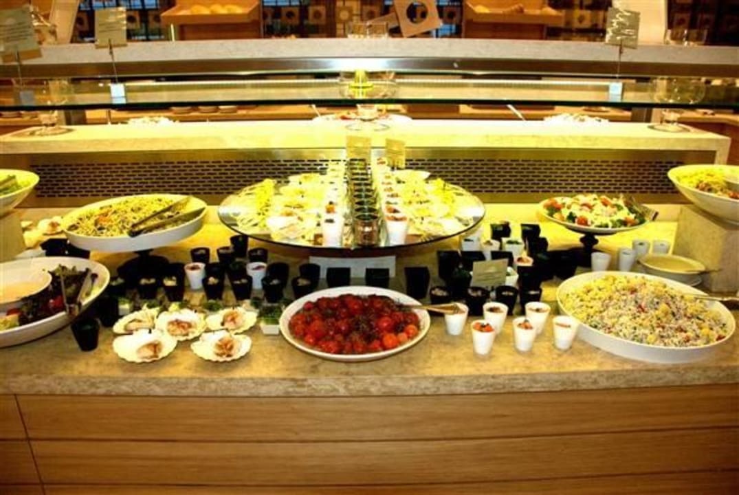 Auszug vom Vorspeisenbüfett Atlantica Imperial Resort