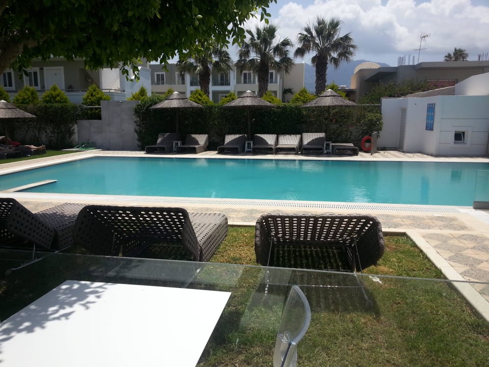 Kleiner, aber feiner Pool ananea Kos