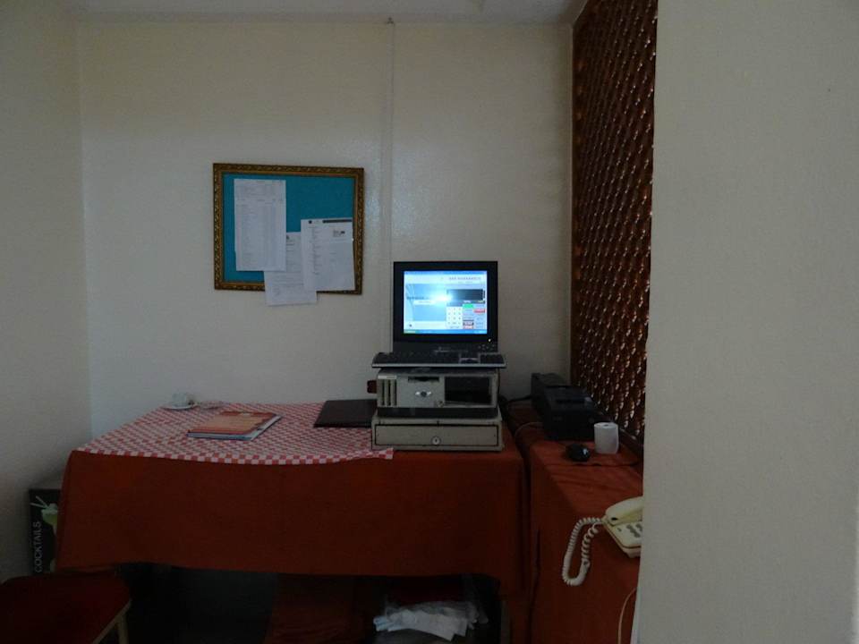 Bar Allinklusiv Zugang verboten Hotel Amir Palace