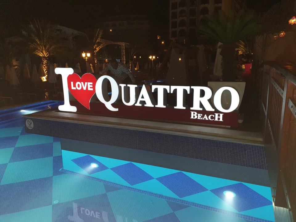 Pool Quattro Beach Spa & Resort