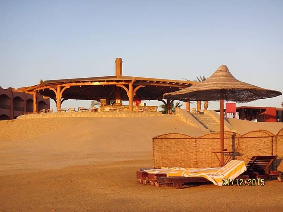 Plaza Three Corners Happy Life Beach Resort