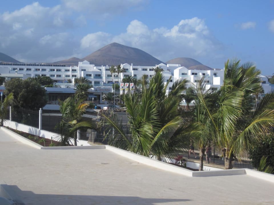 Ausblick ins Land Hotel Las Costas