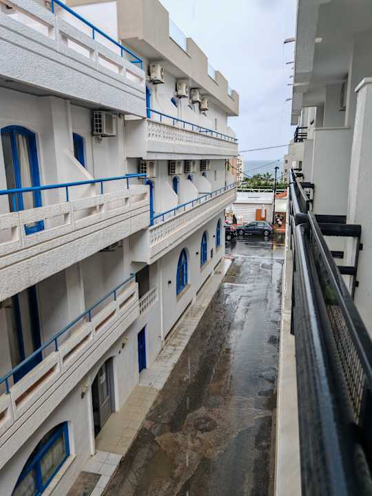 Ausblick Sergios Hotel - Adults Friendly