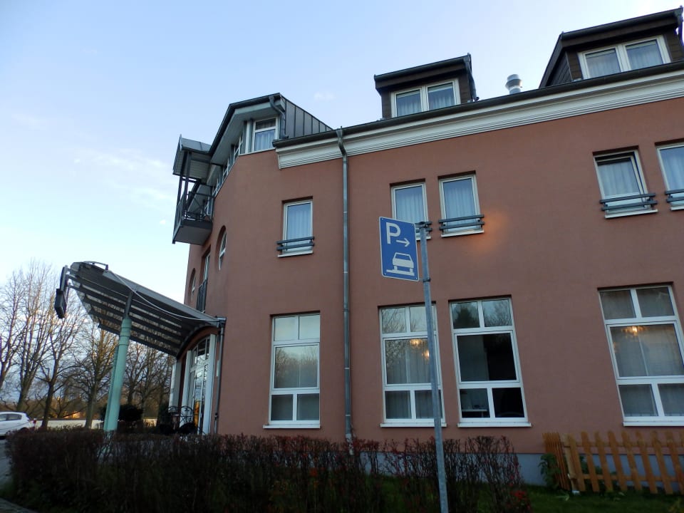 Außenansicht ACHAT Hotel Schwetzingen Heidelberg