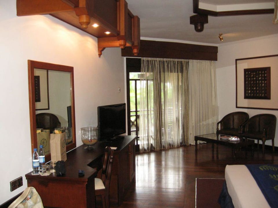 Zimmer Royal Palms Beach Hotel