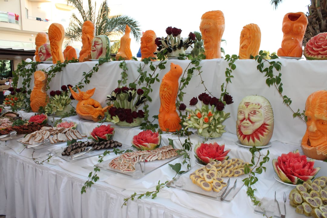 Büffen auf der Terrasse Saphir Resort & Spa