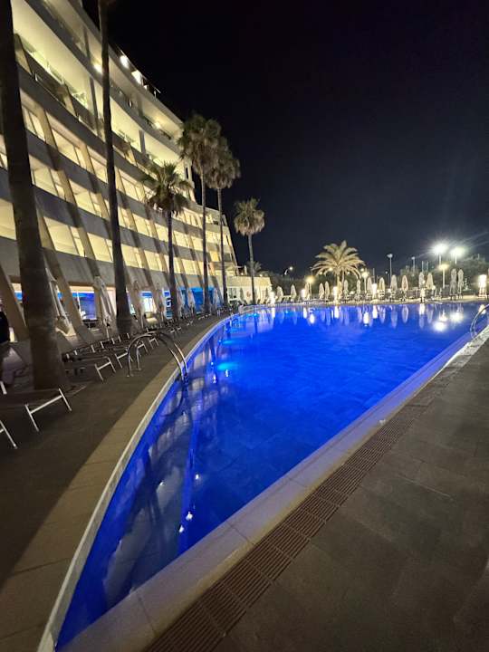 Außenansicht Aparthotel Fontanellas Playa