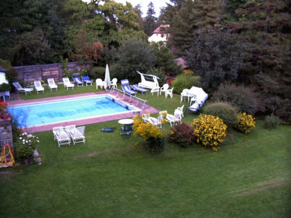 beheiztbarer Pool Hotel Bemelmans Post