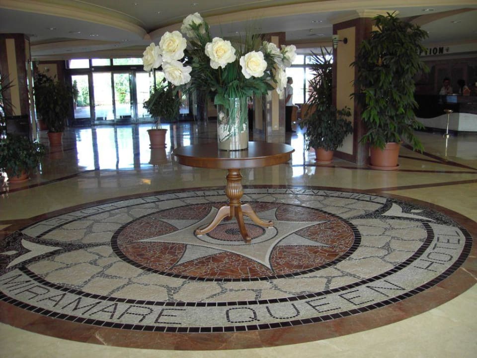 Hotel-Lobby Miramare Queen Hotel