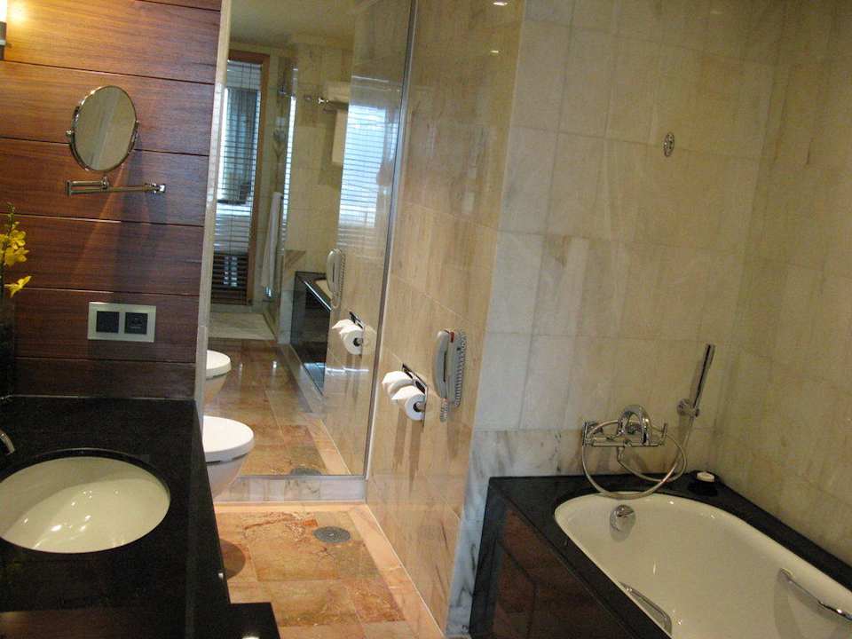 Bad Hotel Mandarin Oriental Singapore